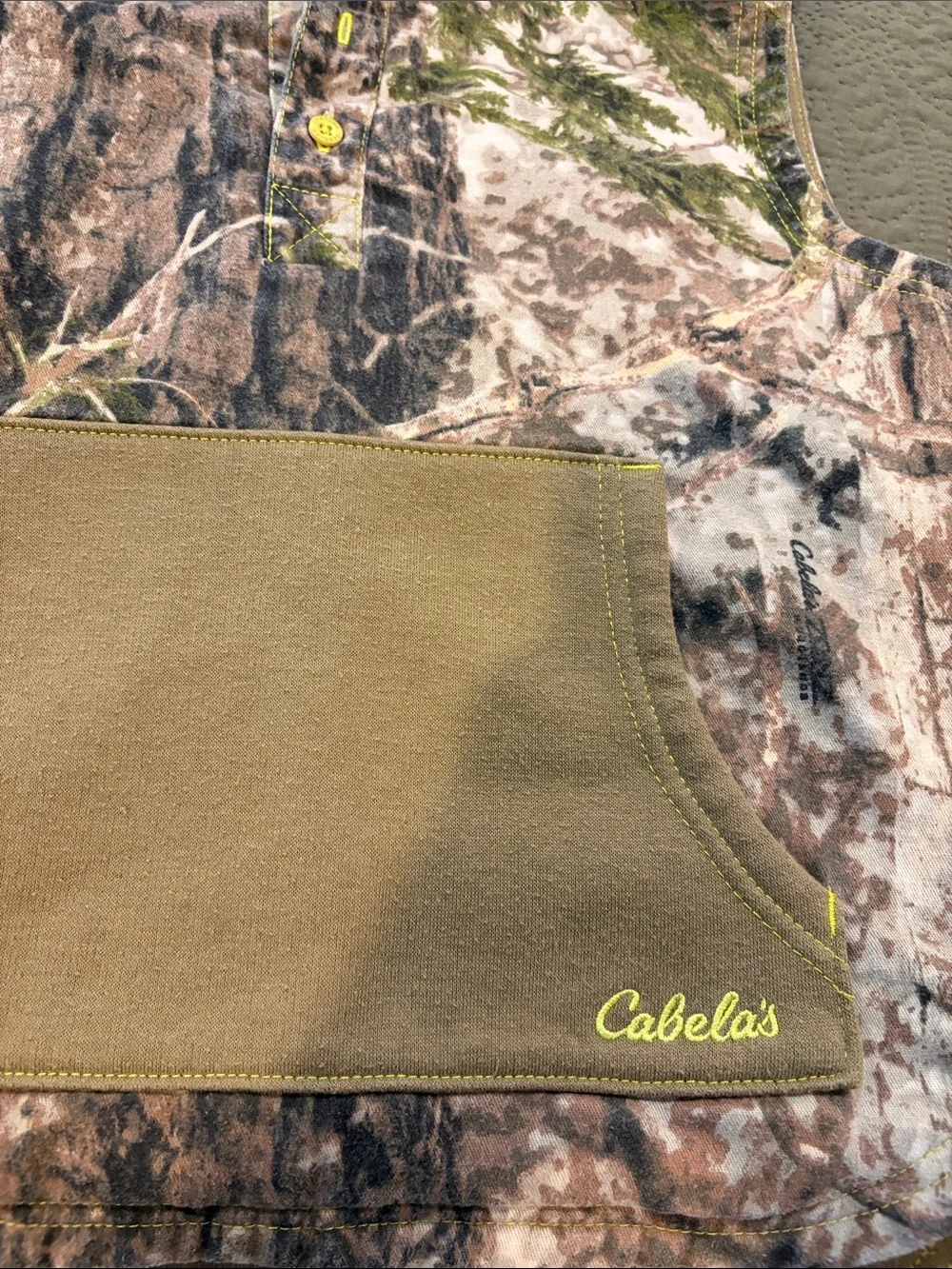 Cabela's Realtree Camo Hooded Fleece Vest in Tan and Green
